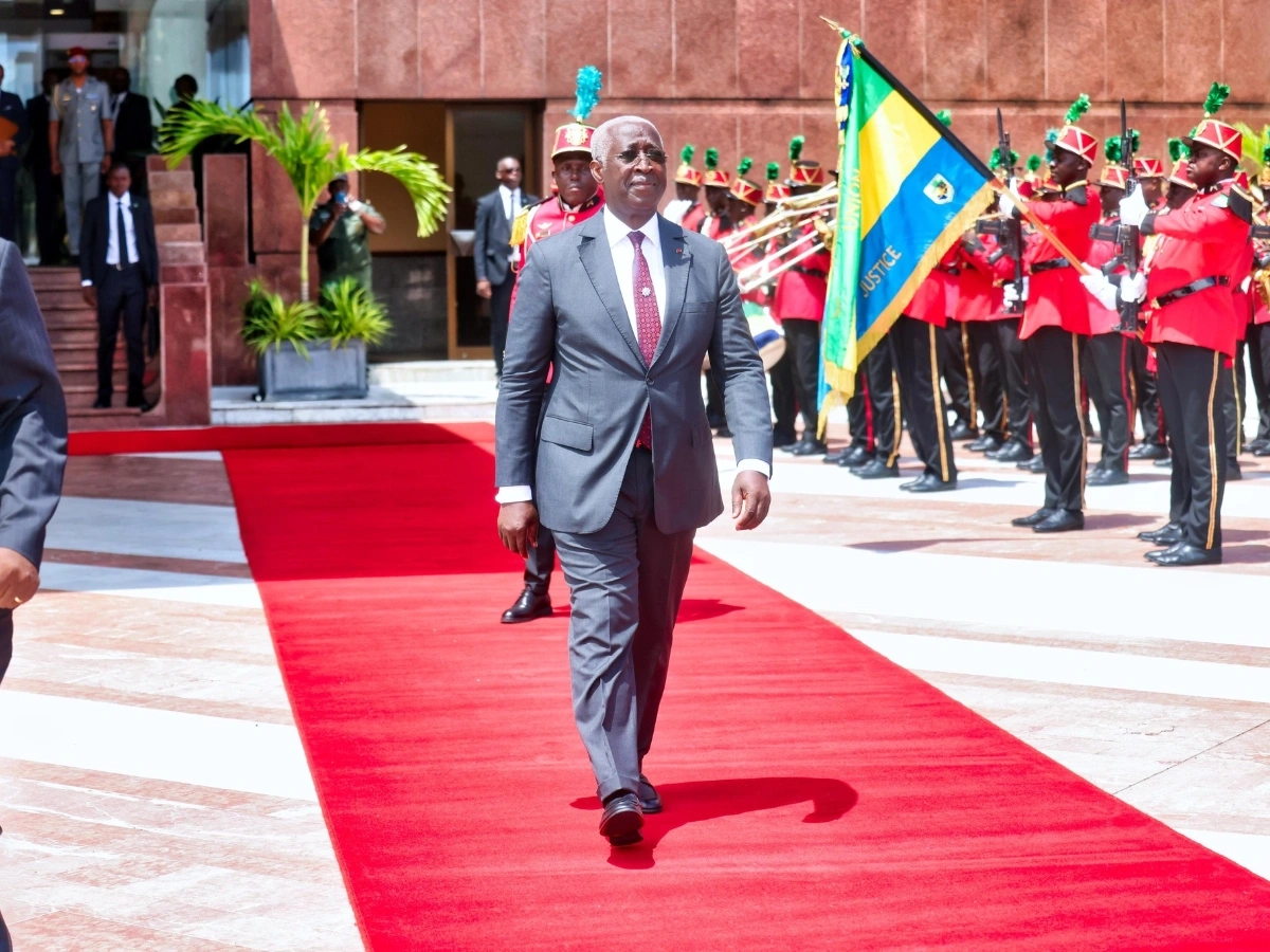 Gabon : Oligui salue l’apport « essentiel » de Ndong Sima à la transition