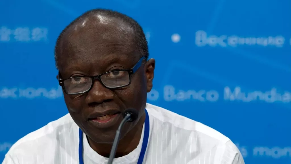 Ghana : l’ancien ministre des Finance recherché pour corruption
