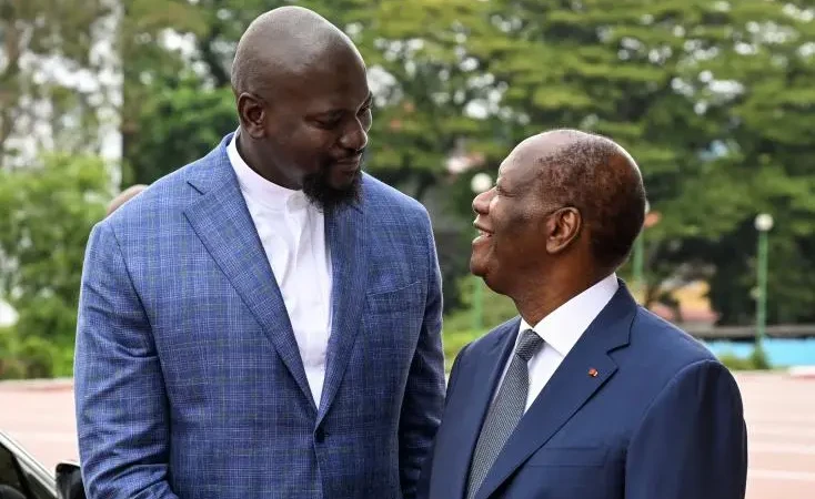Alassane Ouattara et Mamadi Doumbouya