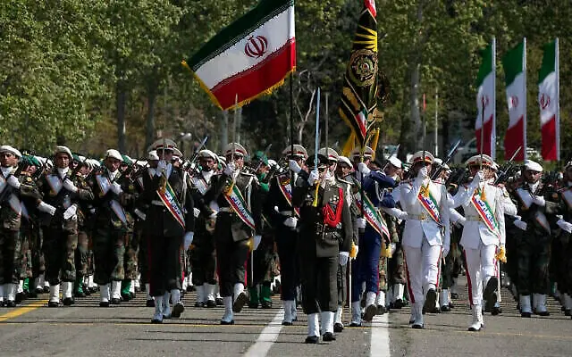 Iran : l’armée fragilisée par l’Israël
