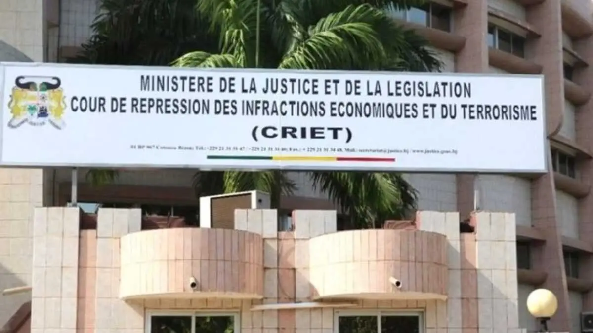 Bénin : des militaires impliqués dans une affaire de vente de treillis