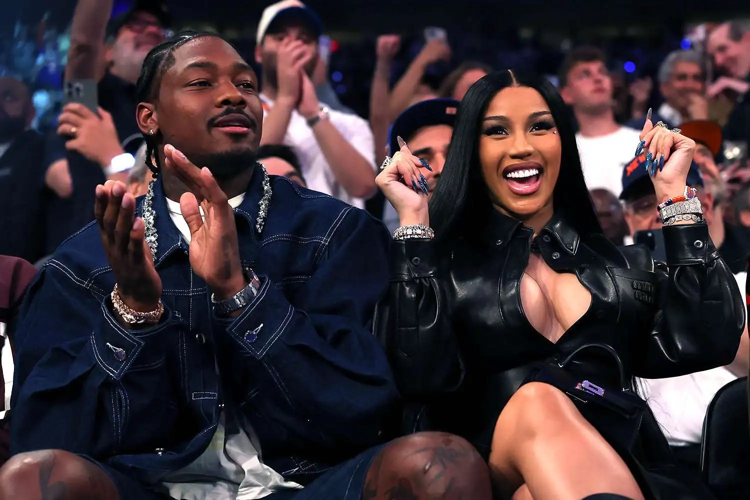 Cardi B officialise sa relation avec Stefon Diggs