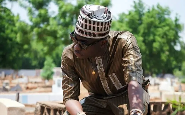 Sidiki Diabaté fête la Tabaski sur la tombe de son père