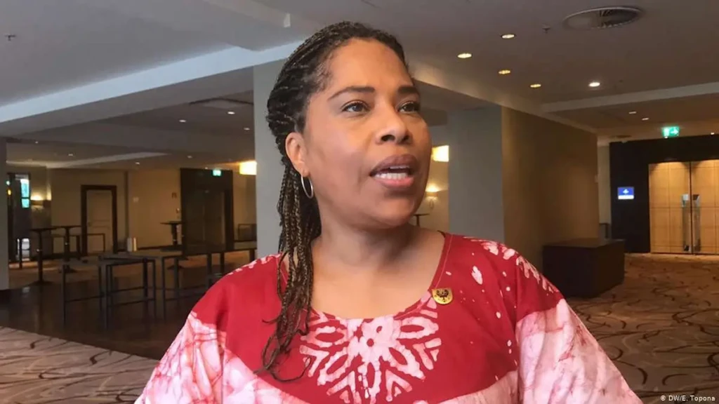 Nathalie Yamb déclarée persona non grata par l'UE, ses avoirs gelés 6 Nathalie Yamb déclarée persona non grata par l'UE, ses avoirs gelés