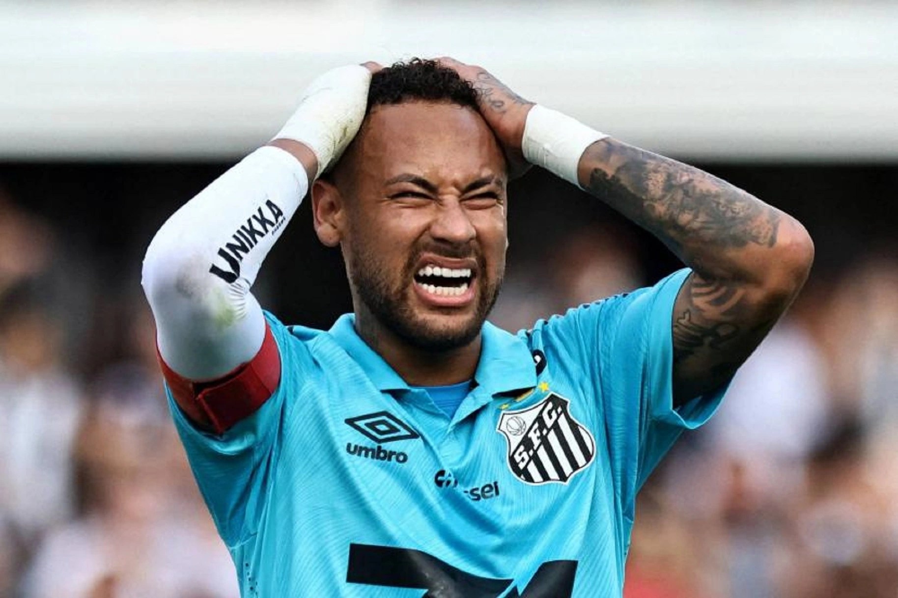De retour à Santos, Neymar est exclu après avoir marqué de la main