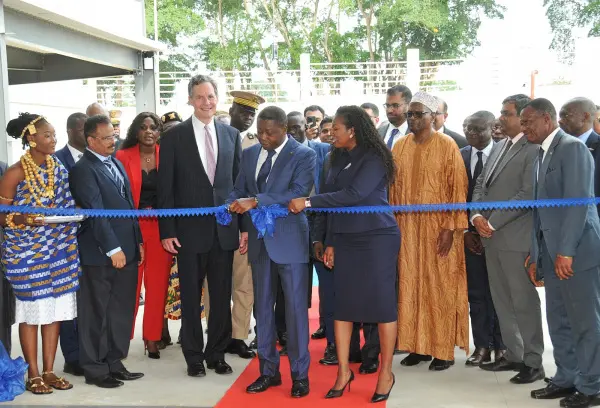 Togo : Faure Gnassingbé inaugure Star Garments à la PIA