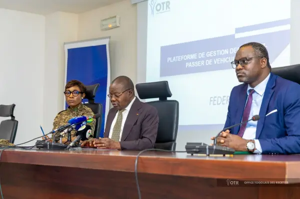 Togo : les véhicules étrangers adoptent le laissez-passer digital