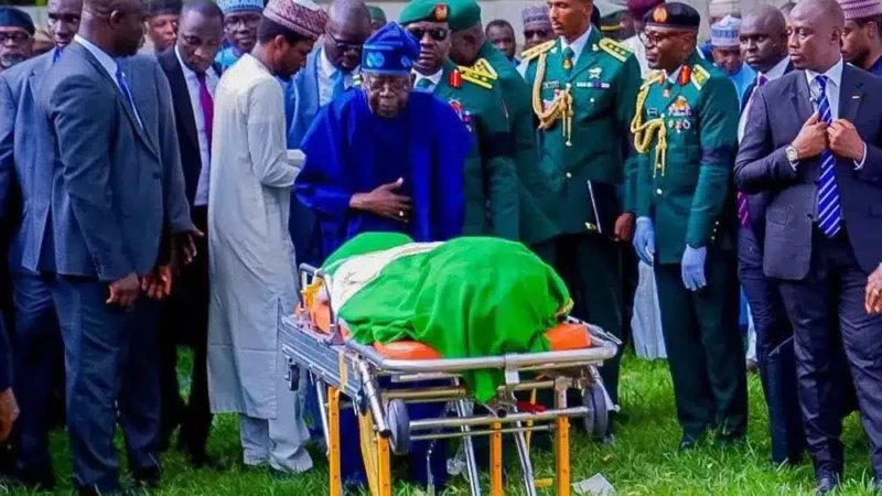 Nigeria : Muhammadu Buhari a reçu les derniers hommages de Tinubu