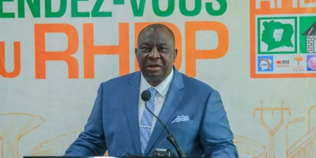 Présidentielle 2025 en Côte d’Ivoire : Adjoumani rejette toute transition et alerte l’opposition