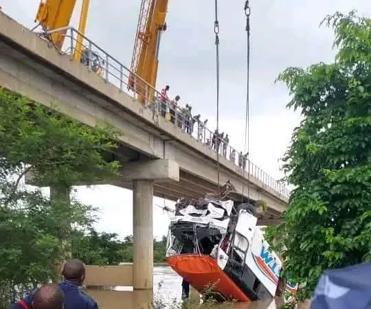 accident bus STM fleuve - Bénin