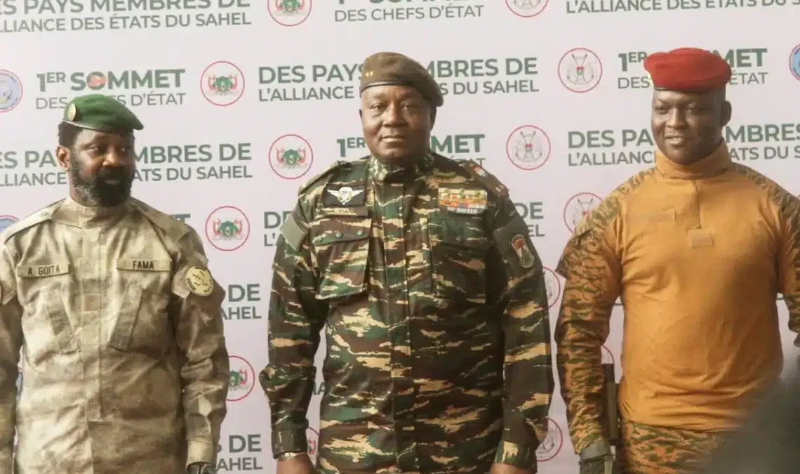 États-Unis : Donald Trump cible les pays de l'AES