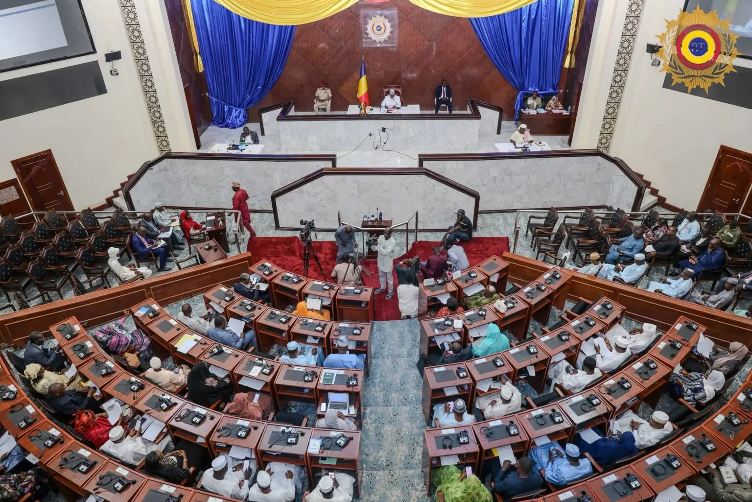 Tchad : mandat à vie pour le chef de l’État ? Colère au Parlement