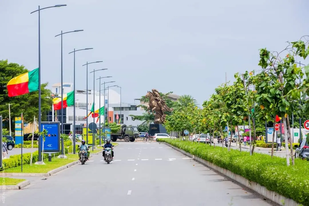 À Cotonou, le calme et le dynamisme déjà retrouvé après le putsch manqué