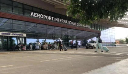 Nuit de tirs à l’aéroport de Niamey - une attaque aux contours flous dans un Niger fragilisé