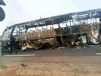 Bénin : un bus de la compagnie Baobab consumé dans un accident