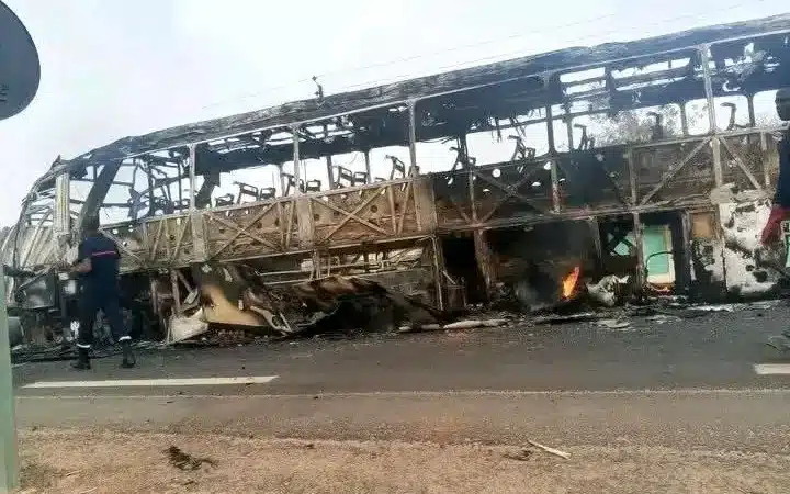 Bénin : un bus de la compagnie Baobab consumé dans un accident