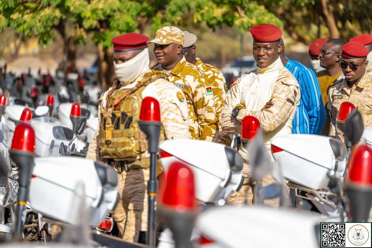 Burkina Faso : Ibrahim Traoré met 2000 motos à la disposition de la police