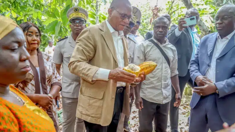 Crise du cacao en Côte d'Ivoire : le ministre Bruno Koné à Adzopé