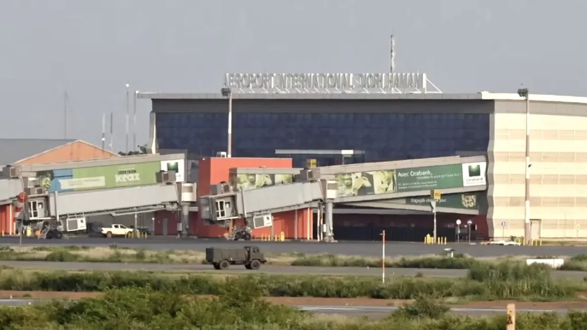 attaque de l'aéroport de Niamey - Au Niger, le complot comme mode de gouvernement 
