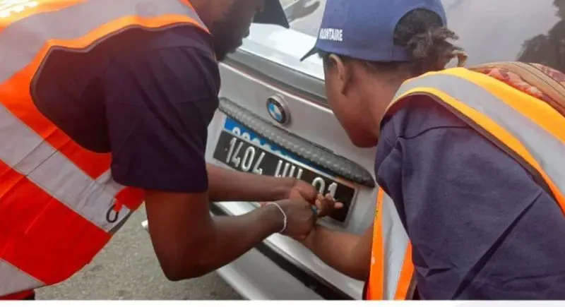 Côte d'Ivoire : répression contre les plaques non conformes