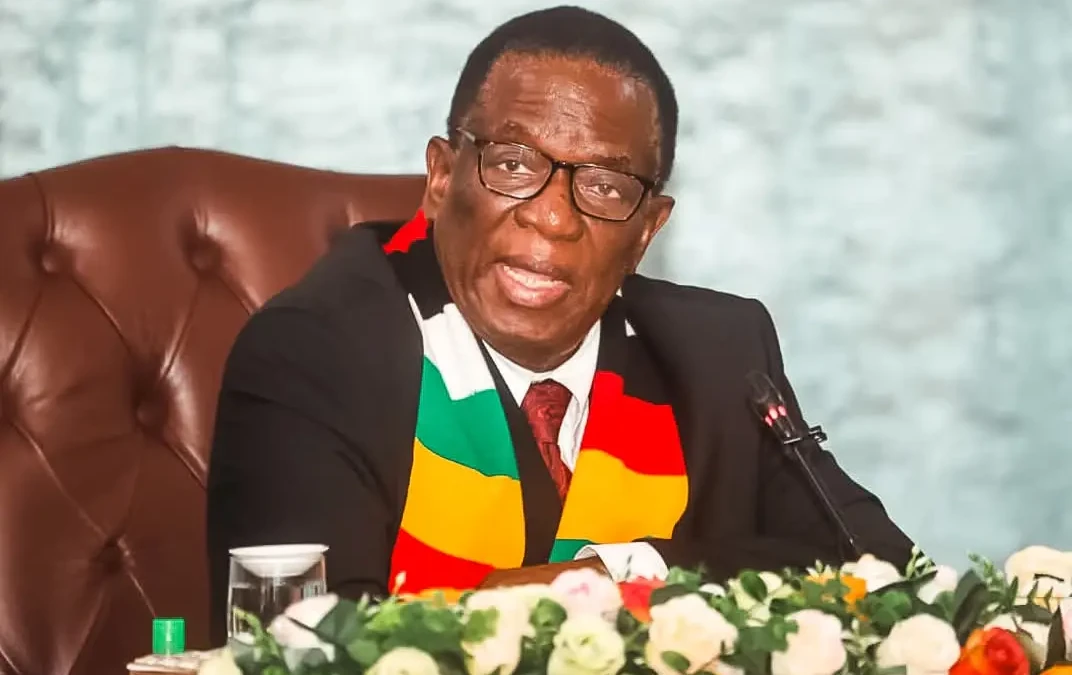 Zimbabwe : le gouvernement approuve la prolongation du mandat présidentiel