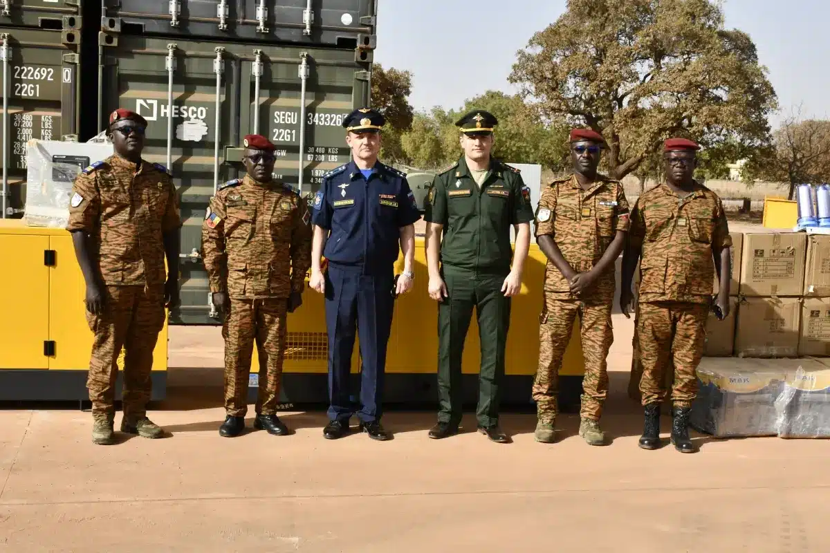 Burkina Faso : la Russie livre 192 millions de matériel au génie militaire