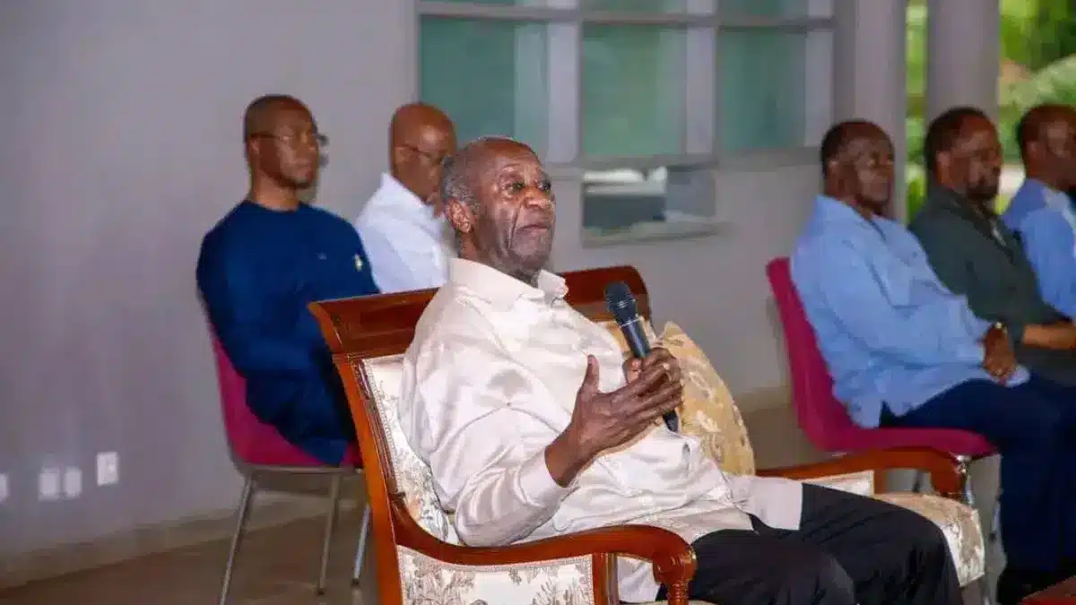 Côte d'Ivoire : Laurent Gbagbo défend les planteurs de cacao