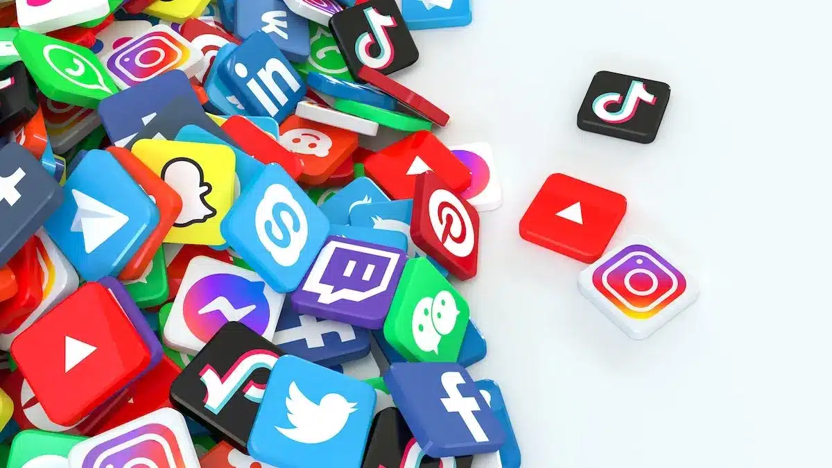 Gabon : les réseaux sociaux suspendus