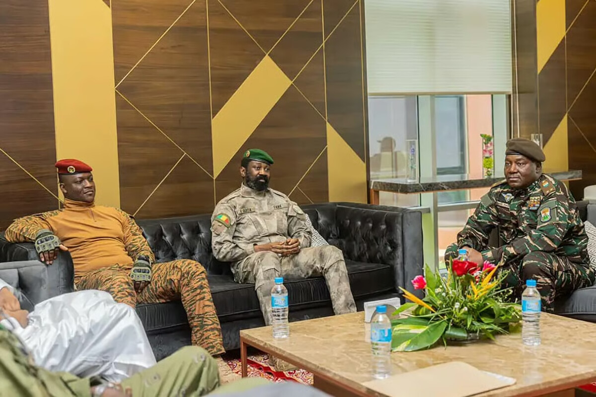 États du Sahel (AES) - Ibrahim Traoré - Assimi Goïta et A. Tiani