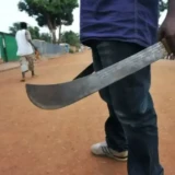 Côte d’Ivoire : à Marcory, 3 mineurs arrêtés après des rixes à la machette