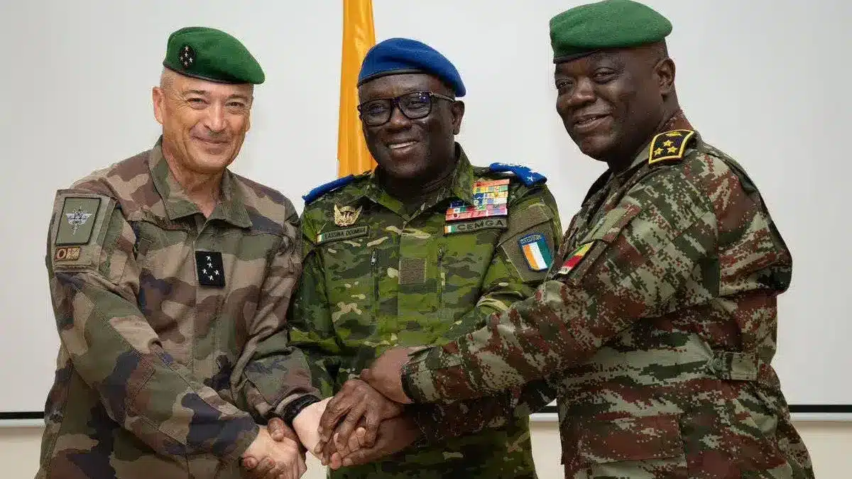 Côte d'Ivoire Lassina Doumbia au Bénin pour un conclave avec Fructueux Gbaguidi du Bénin et Fabien Mandon de la France