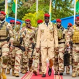 Guinée : Mamadi Doumbouya déploie l'armée face au Liberia et à la Sierra Leone