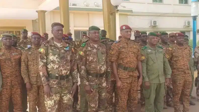 AES les dessous d'un conclave des hauts gradés de l'armée