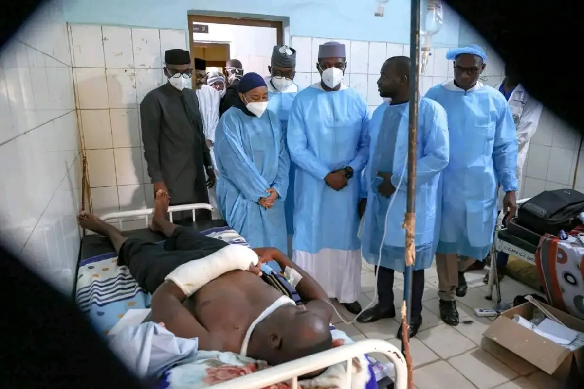 Attaques au Mali le Premier ministre au chevet des blessés