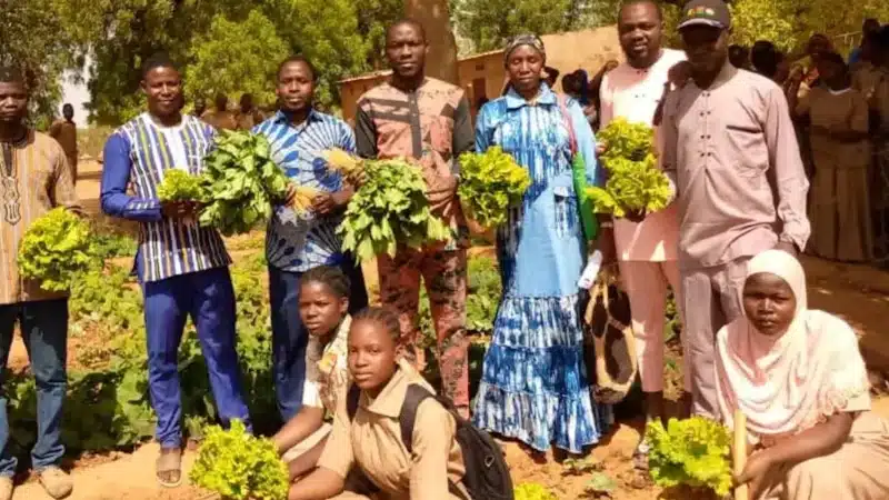 Djibasso - cette mini-foire scolaire booste les produits du terroir