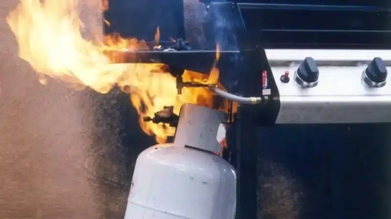 explosion de bouteilles de gaz butane B6