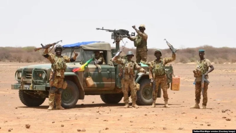 Mali l'armée rassure après des attaques coordonnées dans plusieurs villes