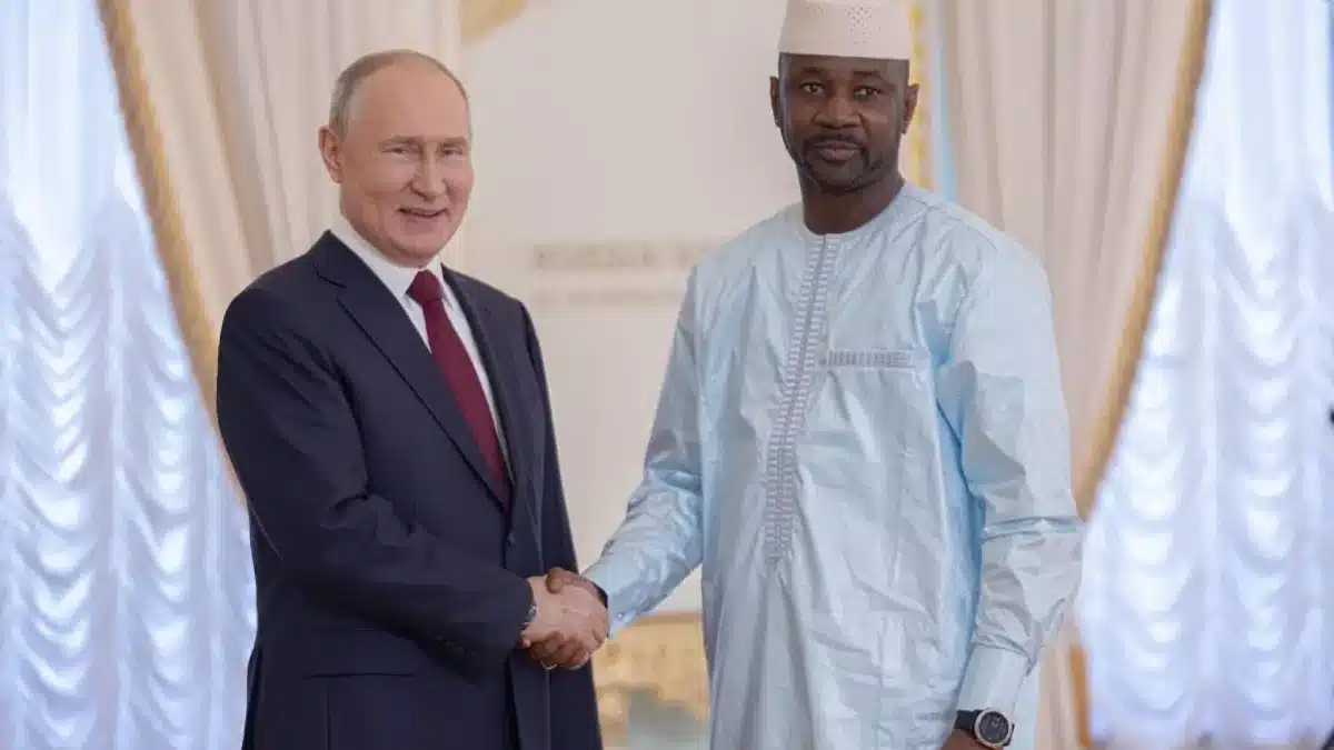 Mali : la Russie libère deux otages enlevés au Niger