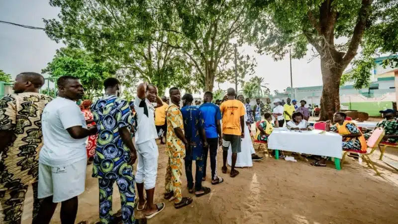 Présidentielle au Bénin - forte mobilisation dans les bureaux de vote avant 13h