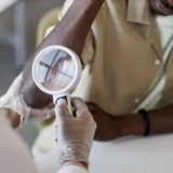 Santé en Côte d'Ivoire - plus de cliniques clandestines, le contrôle durci