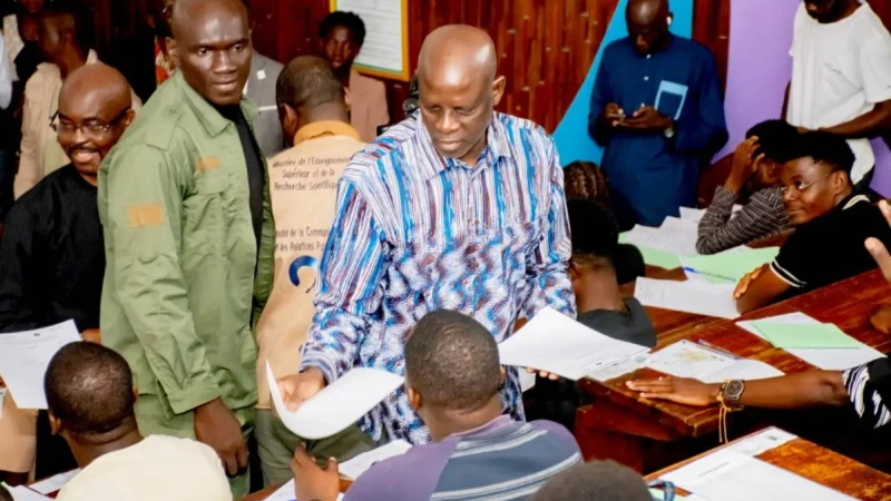 Côte d'Ivoire : 24 185 candidats pour 3 225 postes ouverts à l'ENS