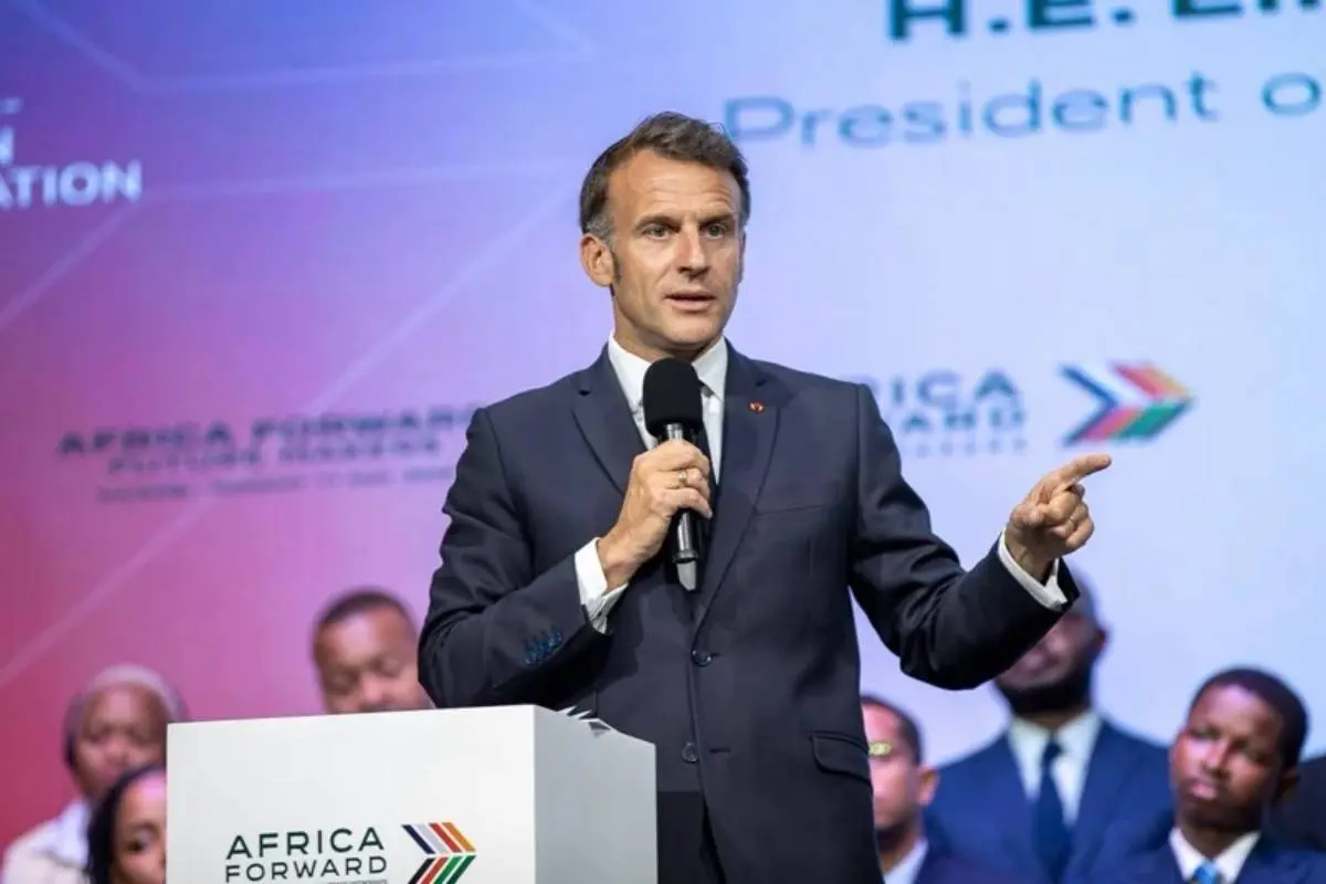 Macron déclare que la jeunesse française a un destin lié avec l'Afrique