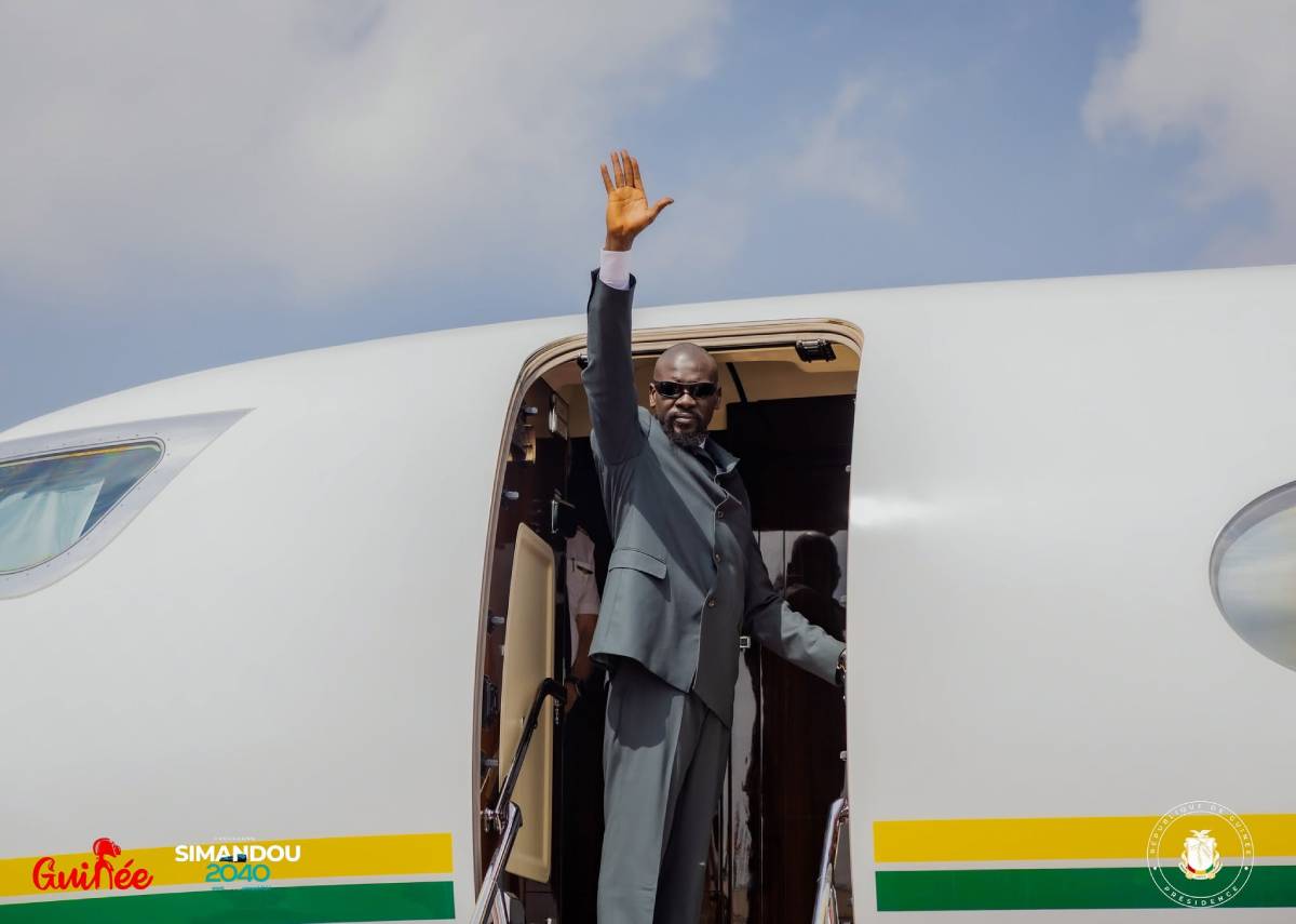 « L’or brut ne sortira plus de Guinée », Mamadi Doumbouya