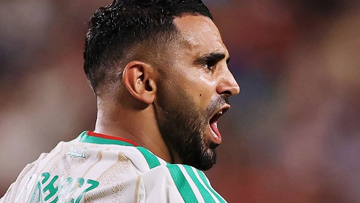Algérie : Riyad Mahrez met un terme à carrière internationale