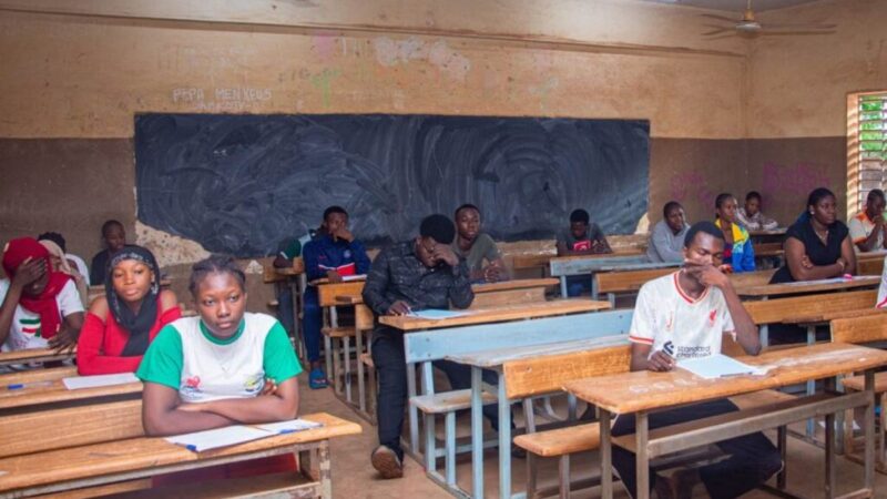 Burkina Faso : les meilleurs bacheliers ne pourront pas partir étudier à l'étranger