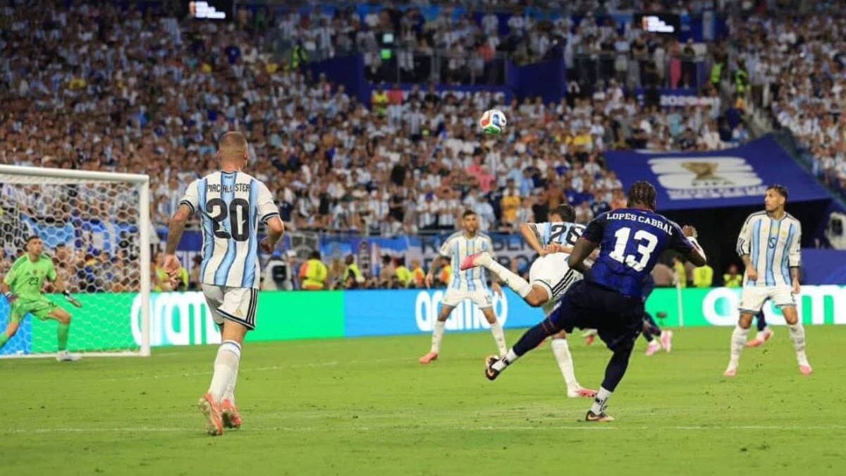 Mondial 2026 : le chef-d'œuvre de Sidny Lopes Cabral sacré plus beau but du tournoi
