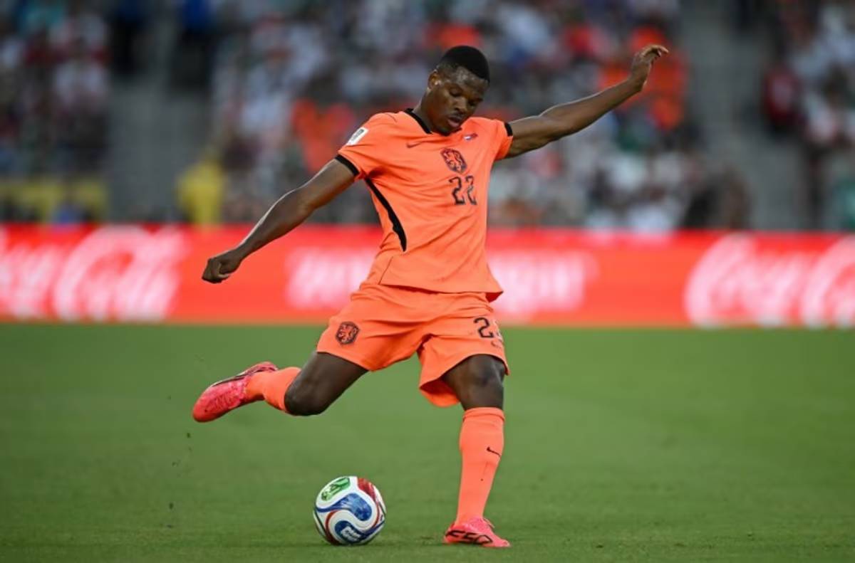 Transfert : Denzel Dumfries rejoint le Real Madrid