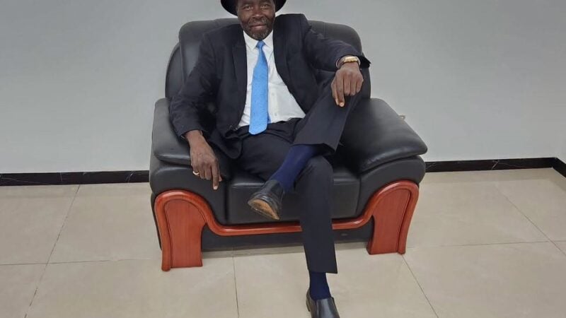 Centrafrique : Fidele Gouandjika réclame l’éviction des fonctionnaires binationaux.  - Afrique sur 7