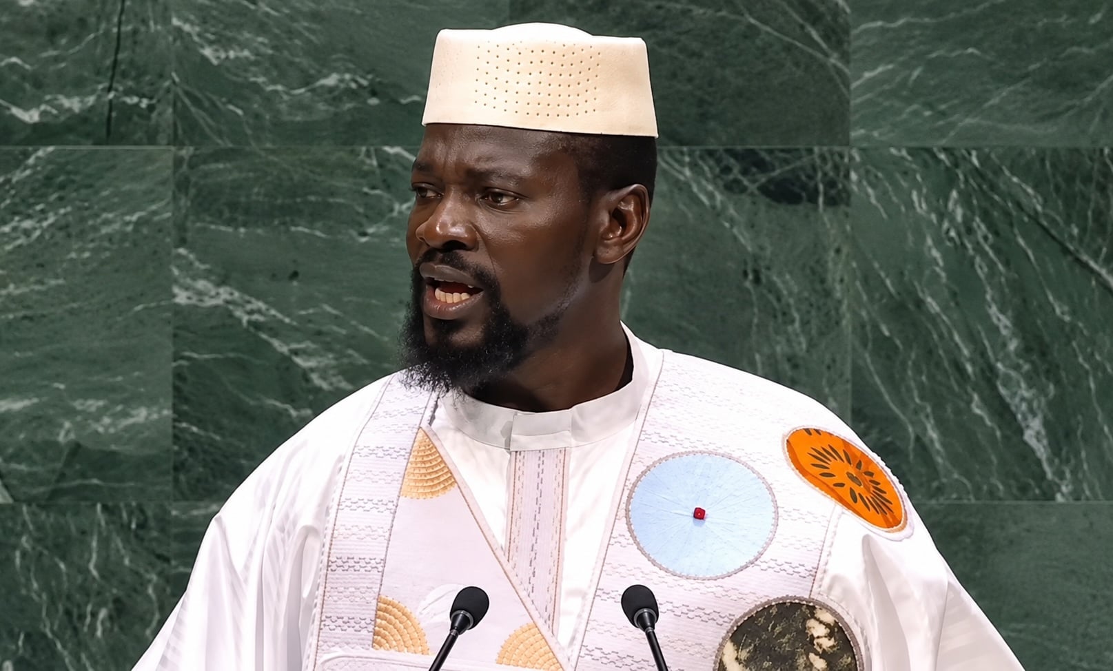 Guinée : à New York, le cortège de Mamadi Doumbouya pris à partie New York, le cortège de Mamadi Doumbouya