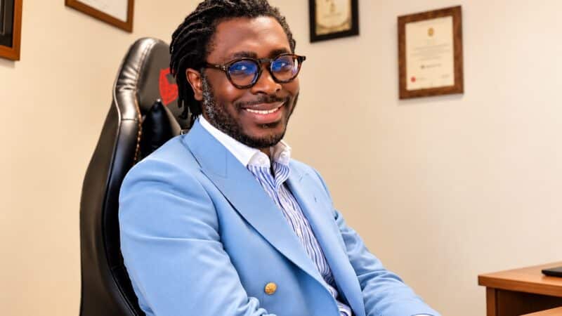 Marc-Arthur Gaulithy est un banquier d’affaire et stratège financier ivoirien, spécialiste des financements structurés, et fin connaisseur des enjeux industriels et de développement économique du continent africain.